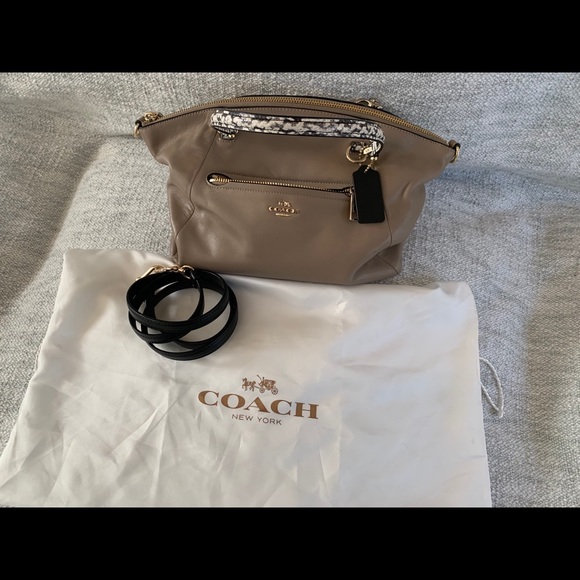 Coach bag sold - Picture 3 of 7